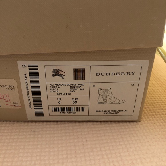 BURBERRY STUDED BOOTIES - Picture 4 of 5